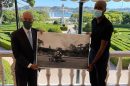 Dário Paraíso oferece fotografia a Marcelo Rebelo de Sousa